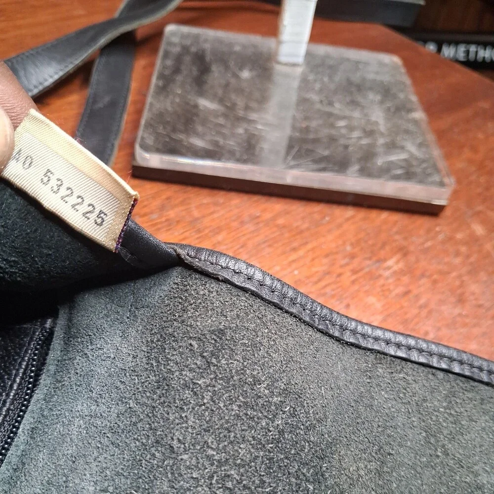 Vintage Dooney And Bourke Black Women’s Handbag AWL Crossbody Very Rare Find